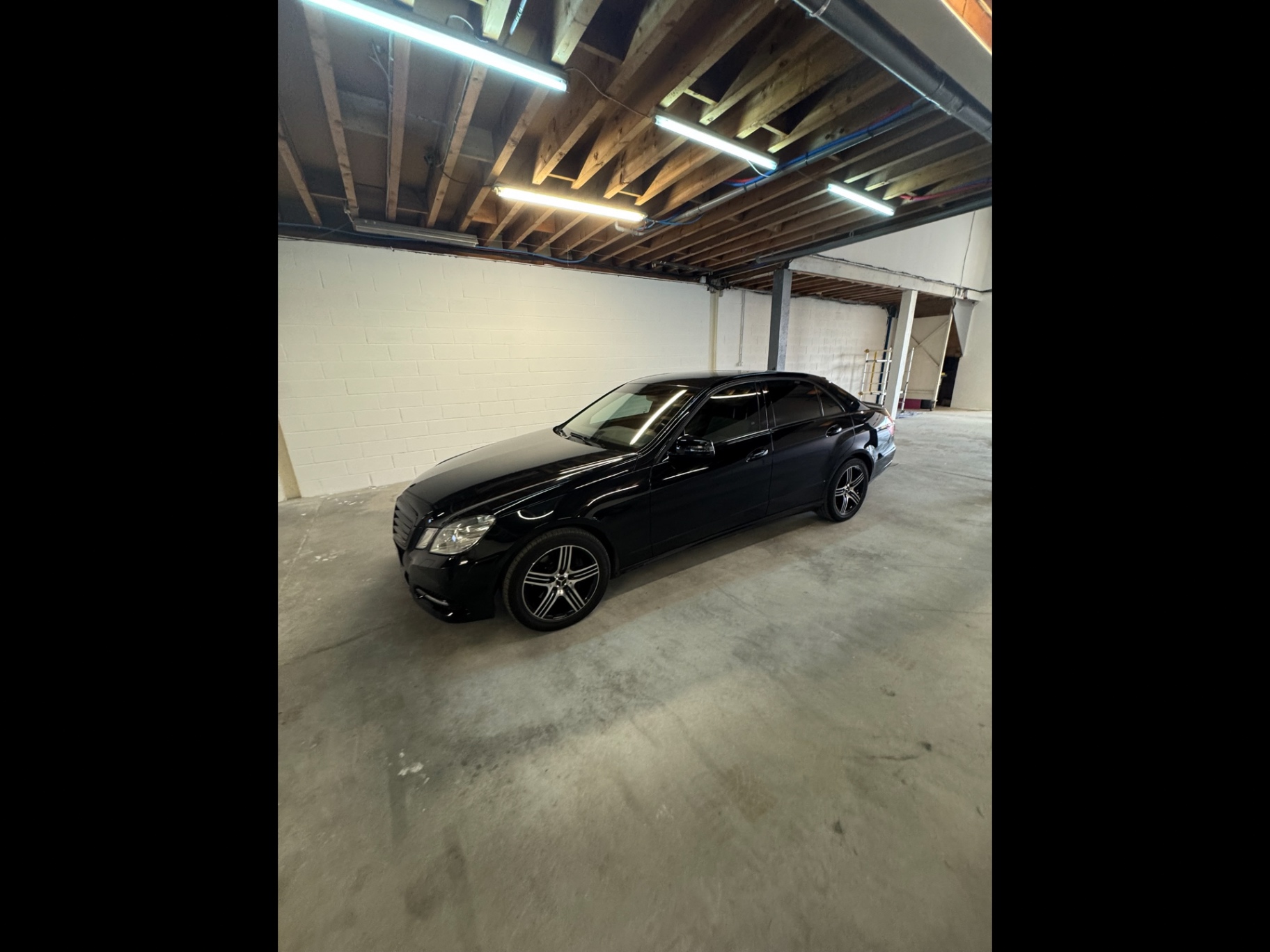 2013 MERCEDES-BENZ E-Class